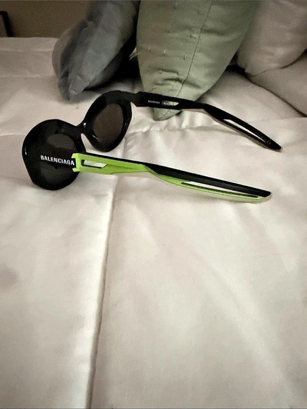 Balenciaga Neo Round Sunglasses Black & Green